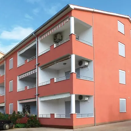Amazing In With 2 Bedrooms And Wifi شقة بيروغ