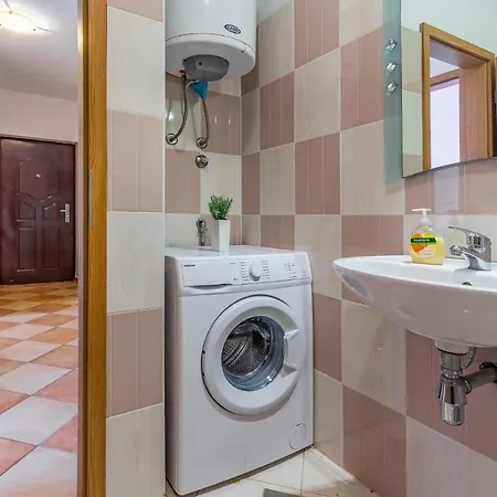 شقة Amazing In With 2 Bedrooms And Wifi